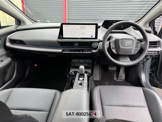 Toyota PRIUS 2023-01 380452-1