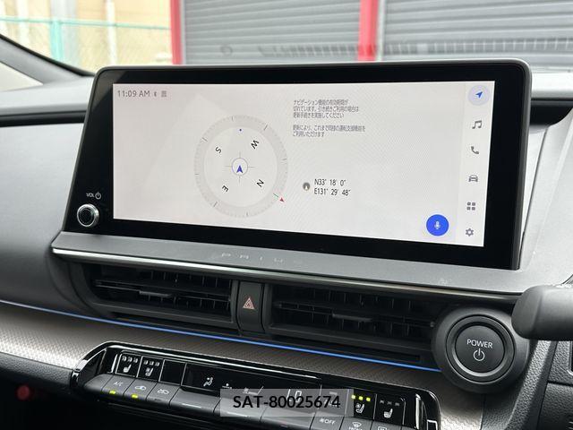 Toyota PRIUS 2023-01 380452-10