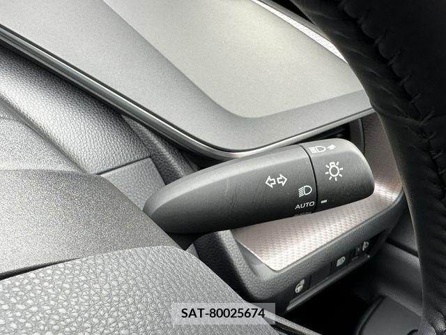 Toyota PRIUS 2023-01 380452-8