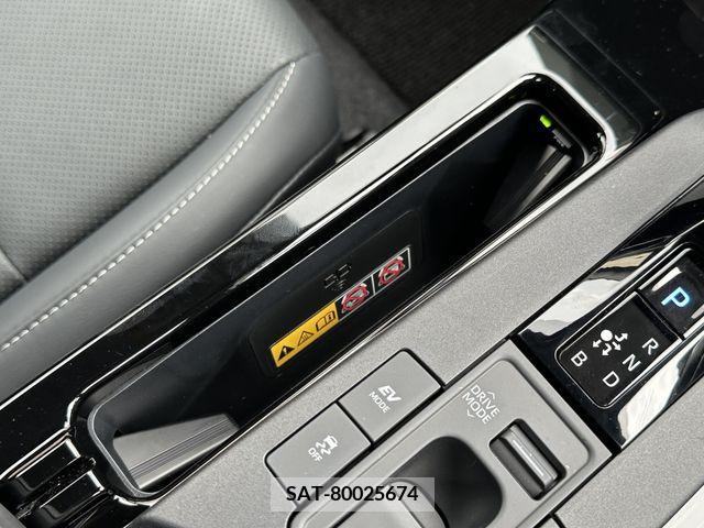 Toyota PRIUS 2023-01 380452-6