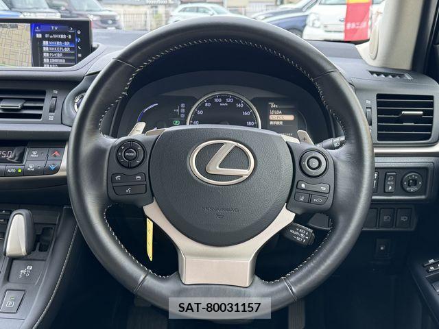 Lexus CT 2018-04 387675-13