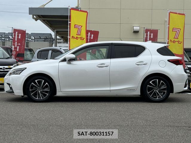 Lexus CT 2018-04 387675-8