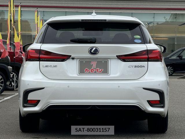 Lexus CT 2018-04 387675-6