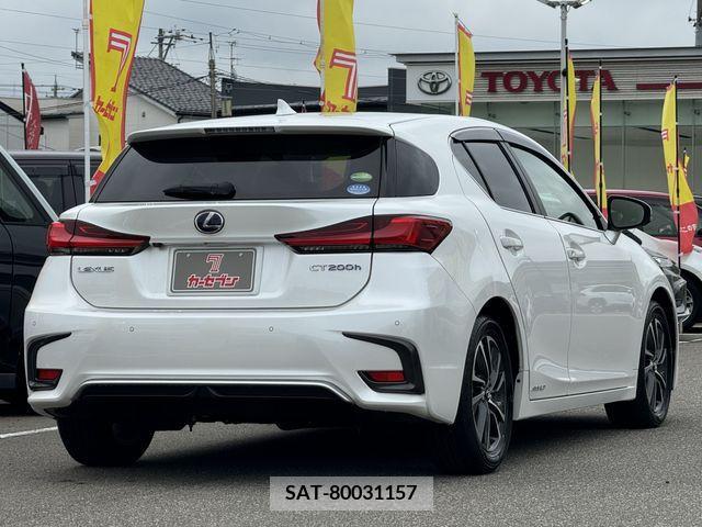 Lexus CT 2018-04 387675-5
