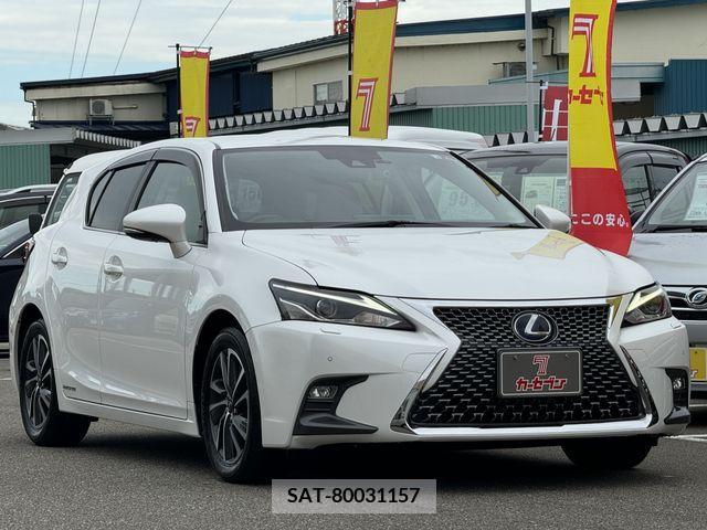 Lexus CT 2018-04 387675-3