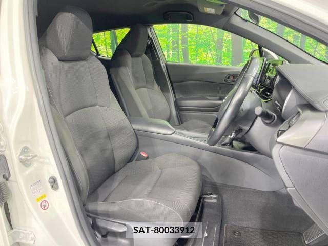 Toyota C-HR 2018-07 264228-8