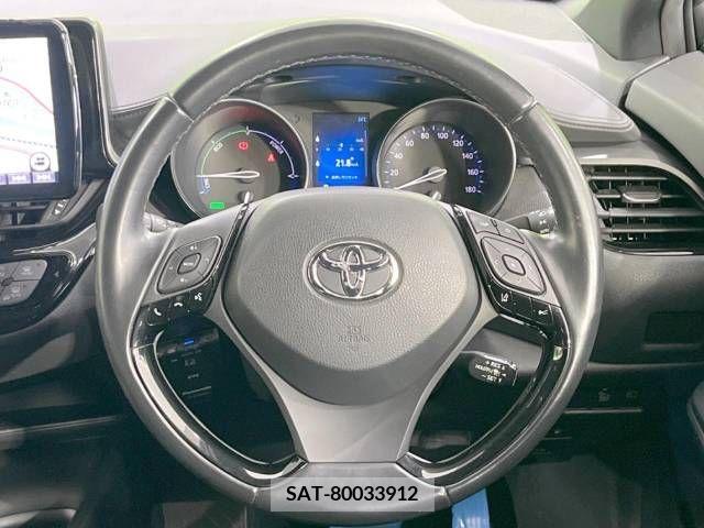 Toyota C-HR 2018-07 264228-11