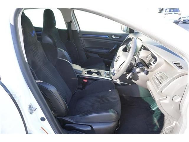 Renault MEGANE 2018-06 189884-9