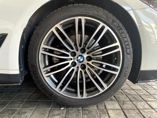 Bmw 5 SERIES 2019-07 193739-17