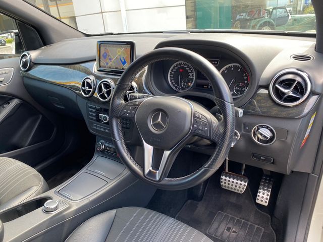 Mercedes Benz B-CLASS 2014-02 10457-8