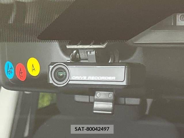 Nissan NOTE 2017-03 339097-6