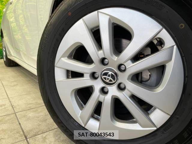 Toyota PRIUS 2017-11 366537-13