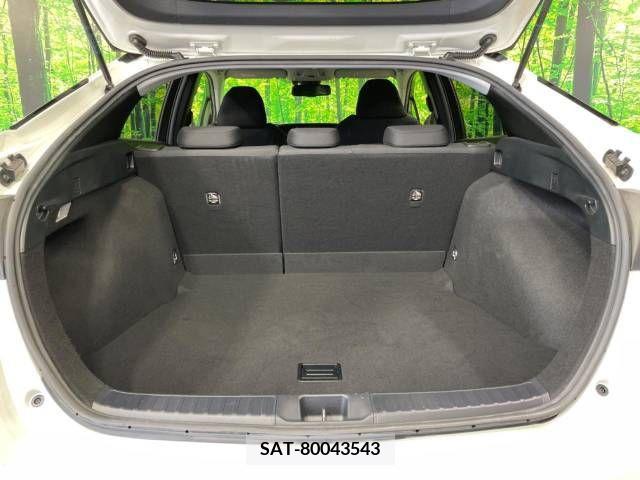 Toyota PRIUS 2017-11 366537-11