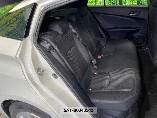 Toyota PRIUS 2017-11 366537-10