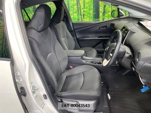 Toyota PRIUS 2017-11 366537-9