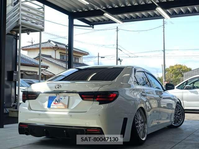 Toyota MARK X 2012-12 211456-7