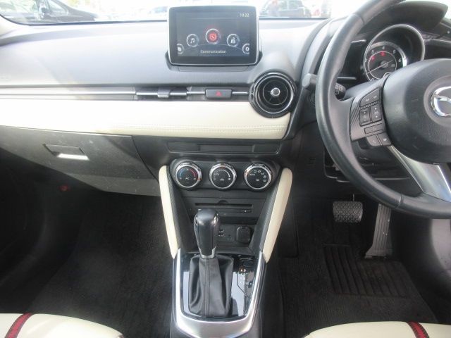 Mazda DEMIO 2015-01 191408-11
