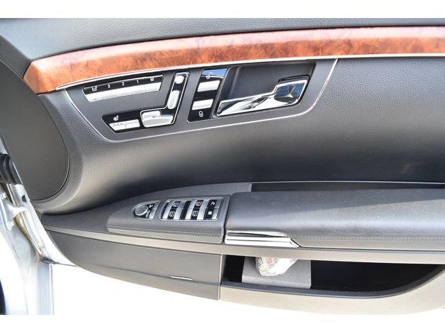 Mercedes Benz S-CLASS 2007-03 182822-12