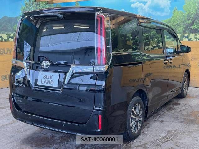 Toyota ESQUIRE 2020-05 377568-18