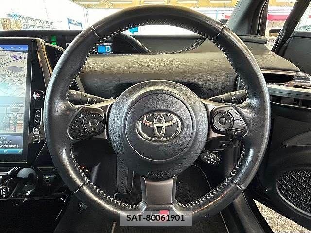 Toyota PRIUS PHV 2017-12 211821-12
