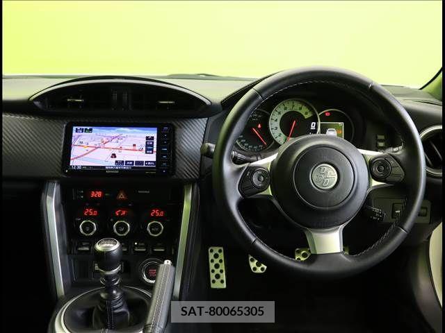 Toyota 86 2018-06 332121-17