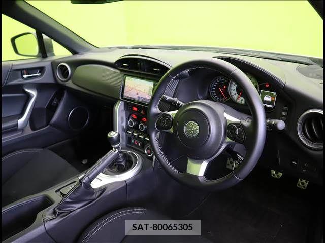 Toyota 86 2018-06 332121-16