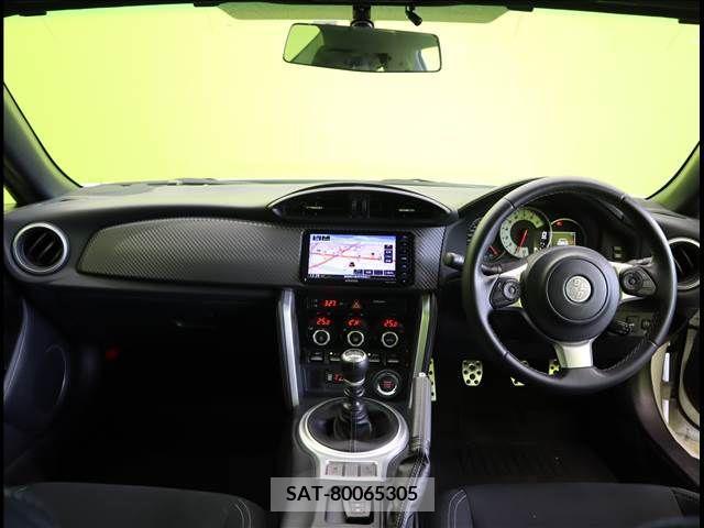 Toyota 86 2018-06 332121-2