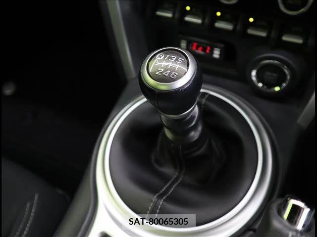 Toyota 86 2018-06 332121-12
