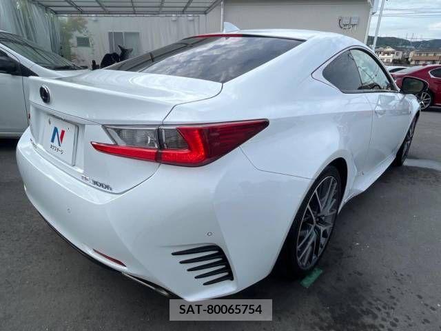 Lexus RC 2015-02 300052-17