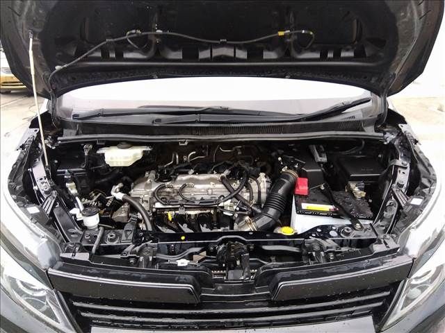 Toyota VOXY 2014-07 196606-13