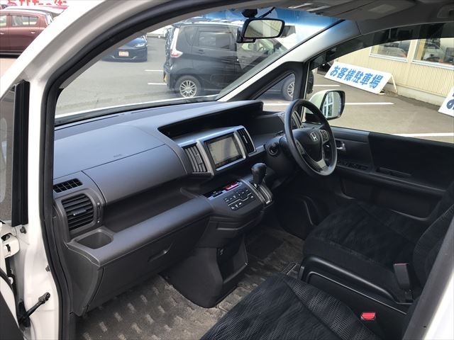 Honda e 2014-03 180998-3