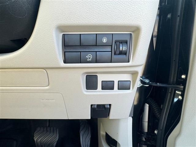 Nissan ROOX 2021-10 191012-24
