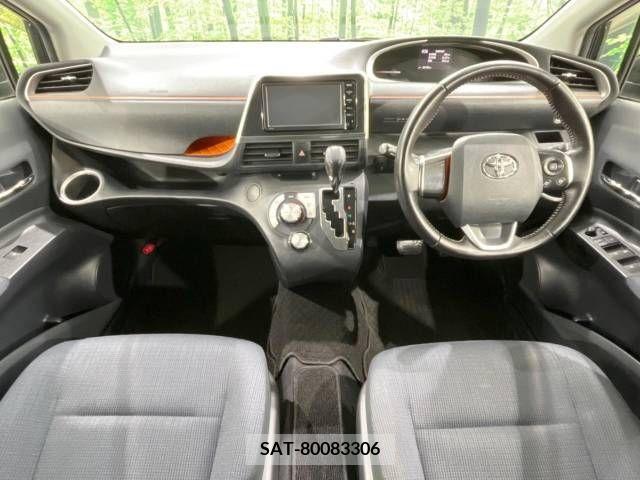 Toyota SIENTA 2016-06 224644-1
