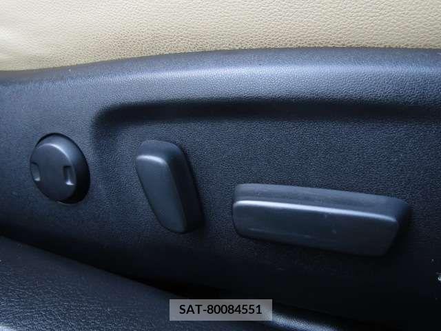 Toyota MARK X 2012-11 373969-13