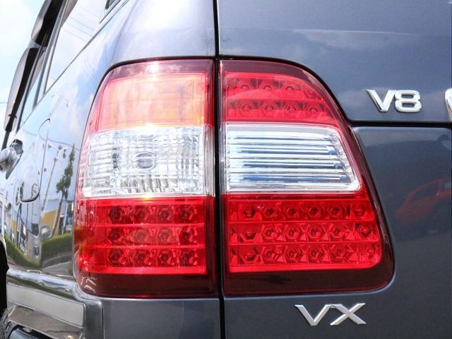 Toyota LAND CRUISER 2004-01 745-12
