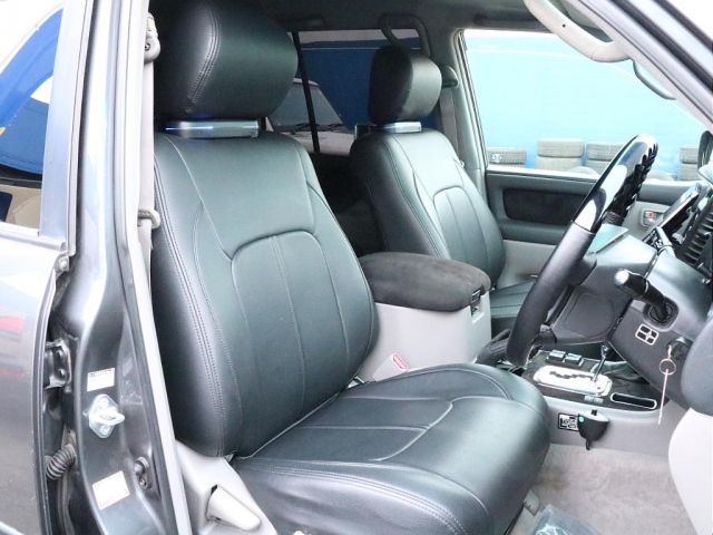 Toyota LAND CRUISER 2004-01 745-3