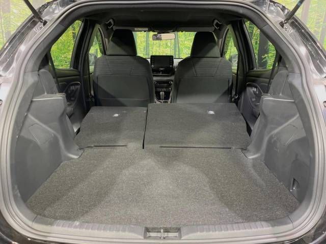 Toyota YARIS 2021-10 188822-11