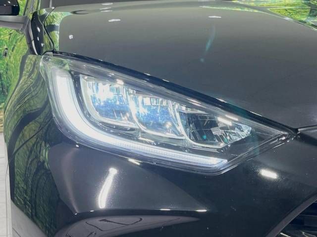 Toyota YARIS 2021-10 188822-12