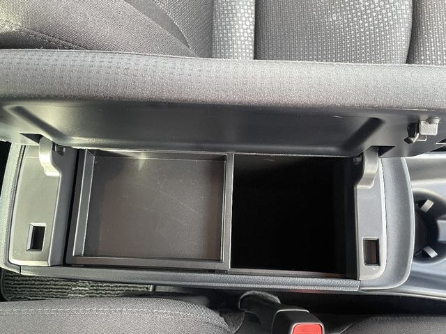 Toyota PRIUS 2020-02 182976-16