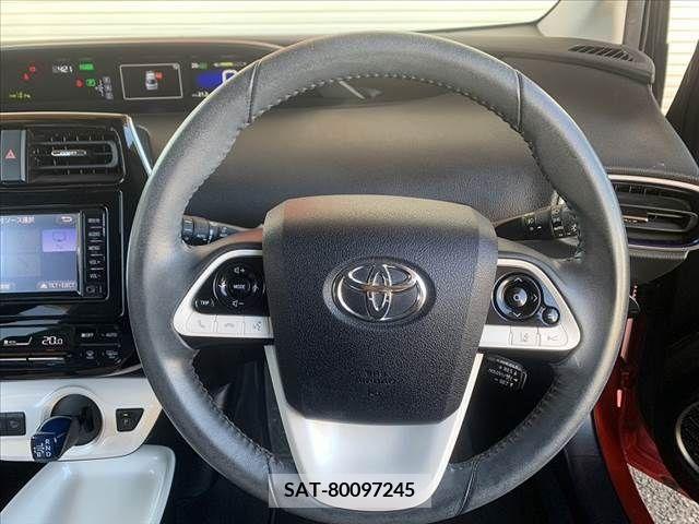 Toyota PRIUS 2017-07 281701-6