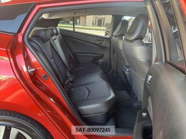 Toyota PRIUS 2017-07 281701-14