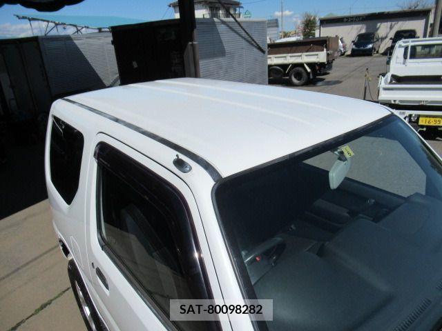Suzuki JIMNY 2011-06 232396-6