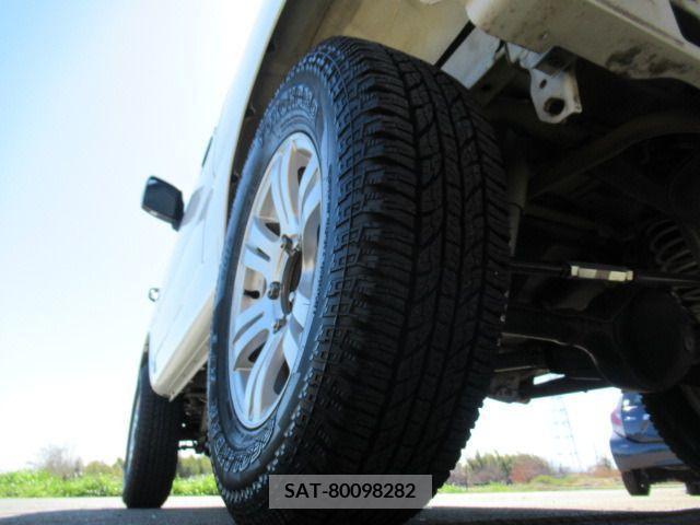 Suzuki JIMNY 2011-06 232396-19