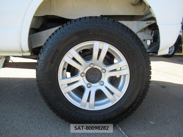Suzuki JIMNY 2011-06 232396-17