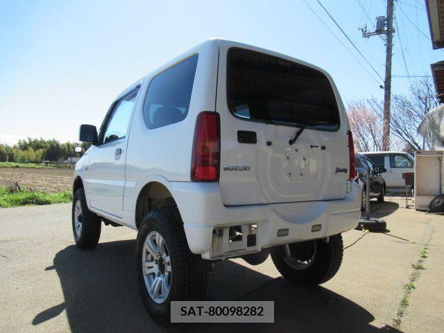 Suzuki JIMNY 2011-06 232396-12