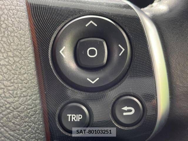 Toyota SIENTA 2019-01 225347-7