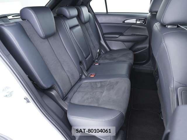 Mitsubishi ECLIPSE CROSS 2023-06 303783-6