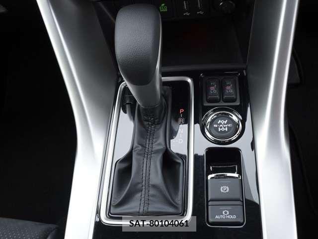 Mitsubishi ECLIPSE CROSS 2023-06 303783-17