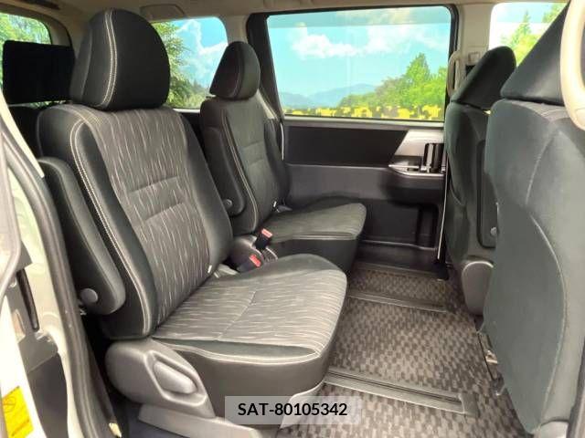 Toyota VOXY 2012-05 327326-9