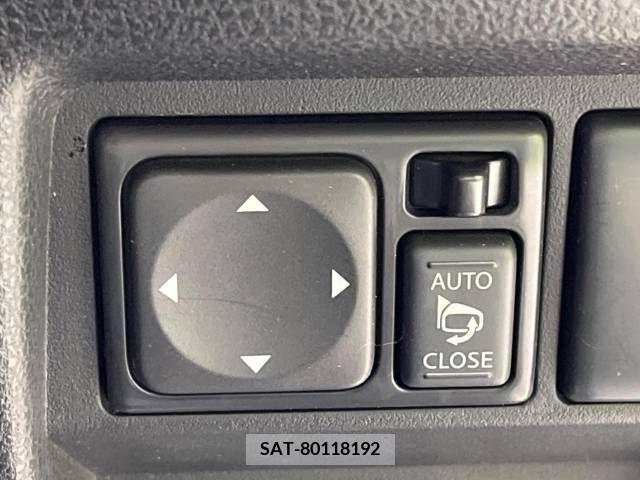 Nissan JUKE 2013-09 336465-7